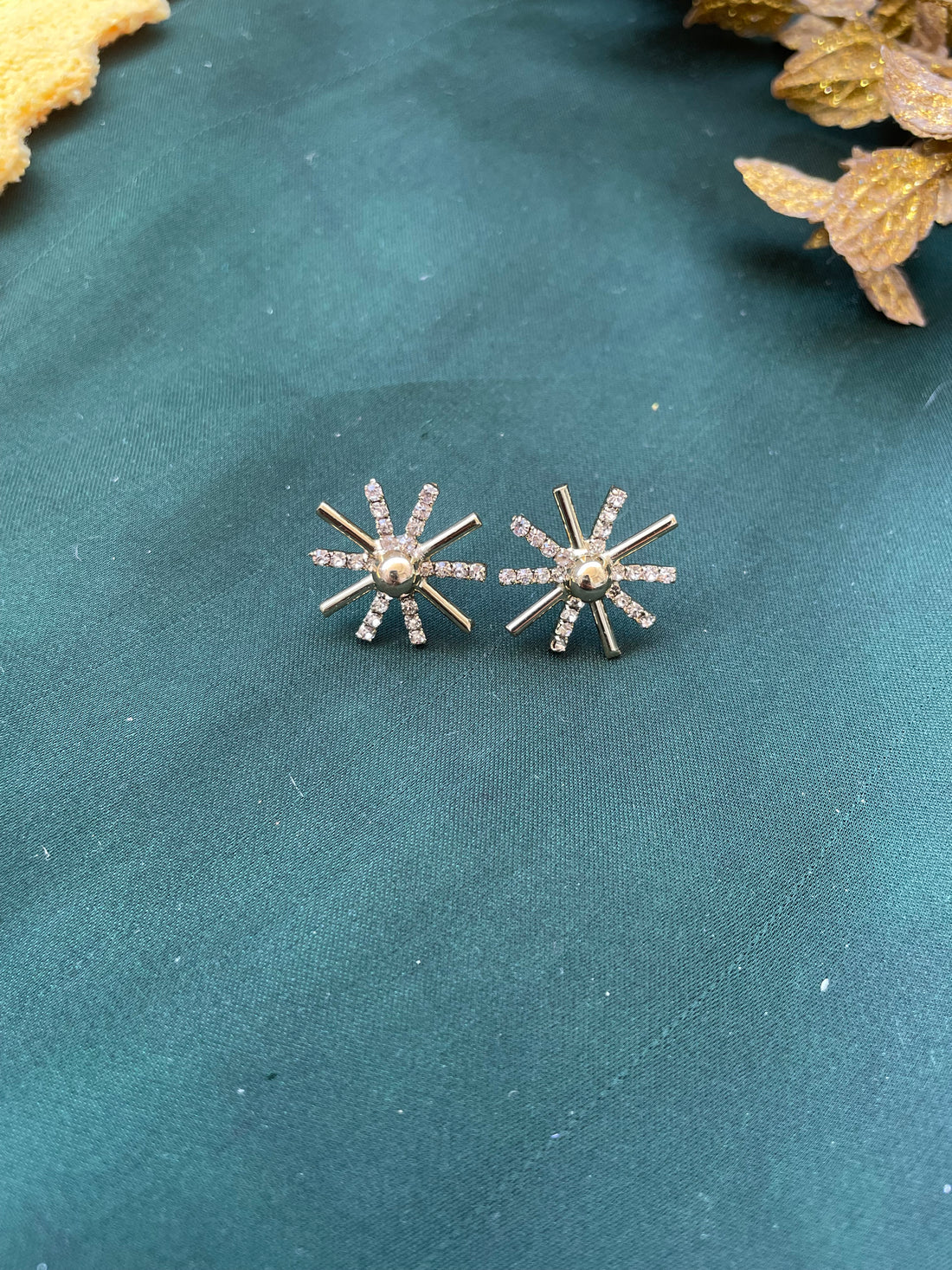 French Style sunflower stud Earrings with Rhinestones